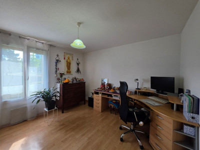 Appartement lumineux de 5,5 pièces avec ascenseur et garage image 4