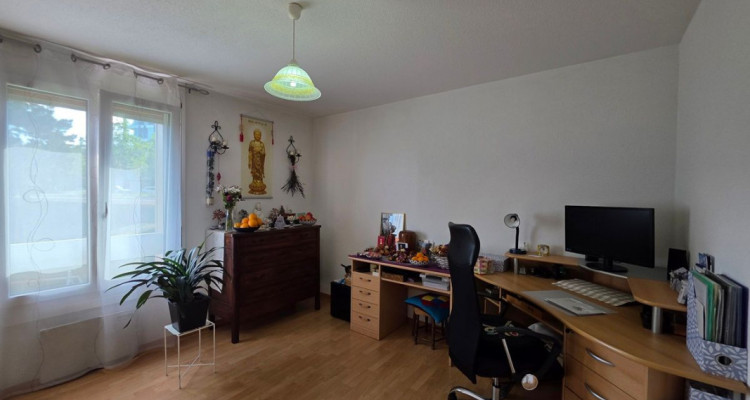 Appartement lumineux de 5,5 pièces avec ascenseur et garage image 4