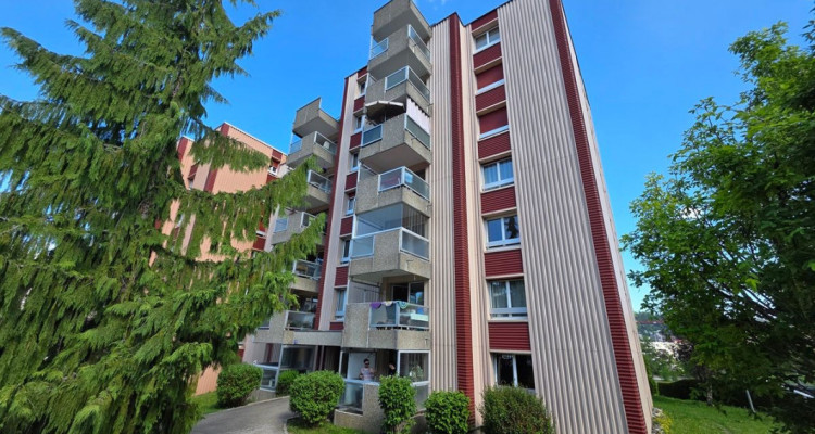 Appartement lumineux de 5,5 pièces avec ascenseur et garage image 9