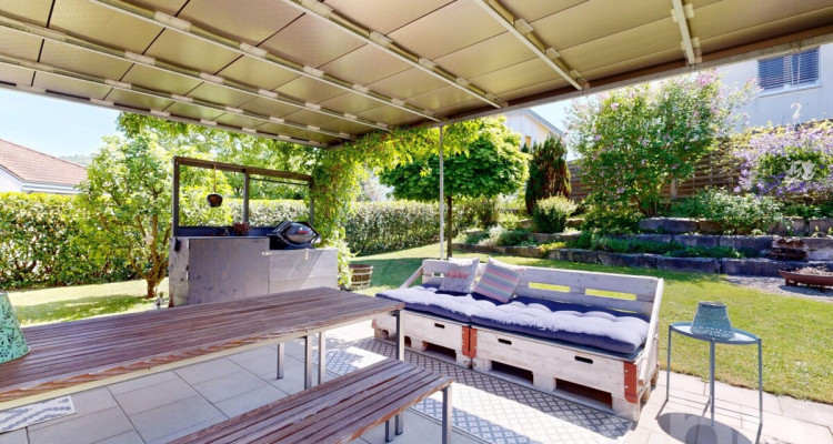 Top gepflegtes 5.5-Zimmer-EHF mit schönem Garten in 8213 Neunkirch image 5