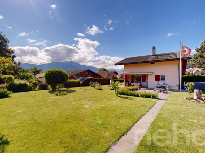 Splendide villa familiale à Bex : espace et potentiel insoupçonné! image 2