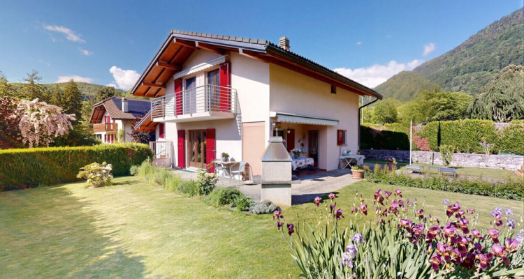 Splendide villa familiale à Bex : espace et potentiel insoupçonné! image 1