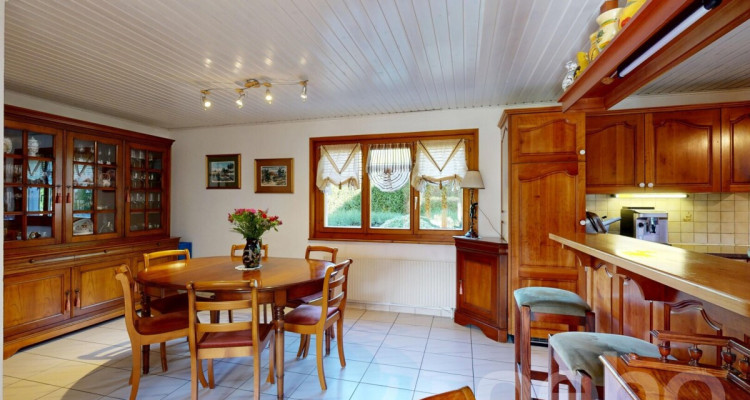 Splendide villa familiale à Bex : espace et potentiel insoupçonné! image 4