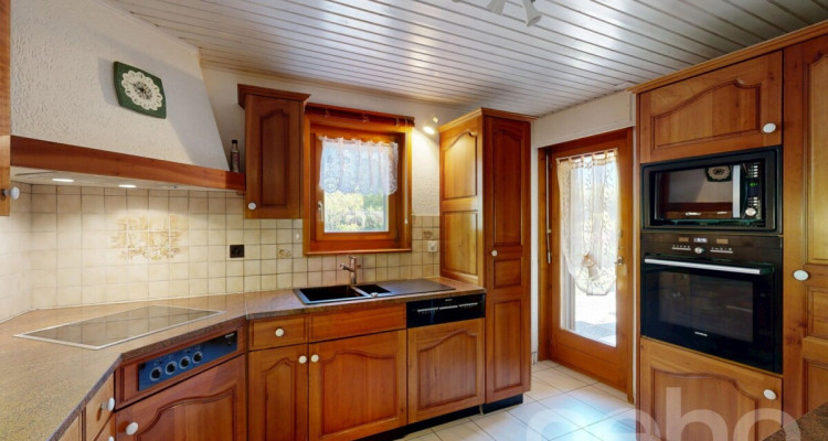 Splendide villa familiale à Bex : espace et potentiel insoupçonné! image 5