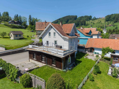 Modernisiertes  Familienhaus - attraktive Lage image 1