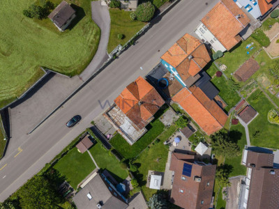 Energiesaniertes Haus - Garage und Gartenparadies image 1