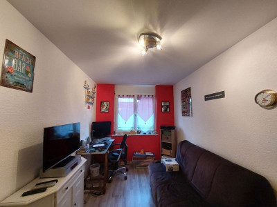Appartement moderne de 4,5 pièces avec jardin image 5