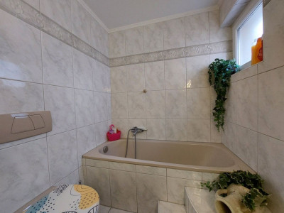 Appartement moderne de 4,5 pièces avec jardin image 8