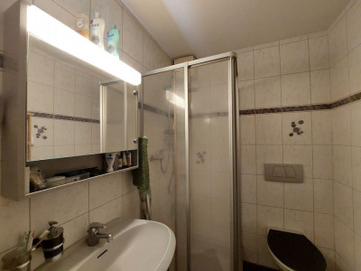 Appartement moderne de 4,5 pièces avec jardin image 9