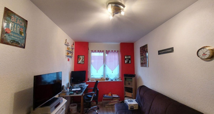 Appartement moderne de 4,5 pièces avec jardin image 5