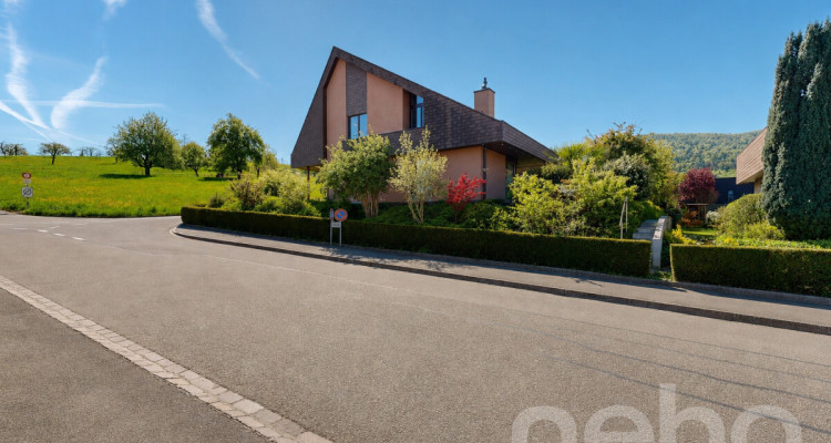 Geräumiges 6.5-Zi Einfamilienhaus am Rande der Bauzone (im Baurecht) image 1