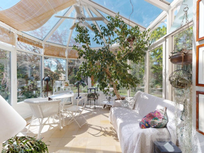 Villa d?architecte avec grand jardin et potentiel unique! image 3