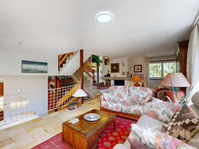 Villa d?architecte avec grand jardin et potentiel unique! image 4