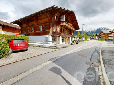 Exklusiv: Grosses Chalet für gemischte Nutzung am Dorfeingang image 2