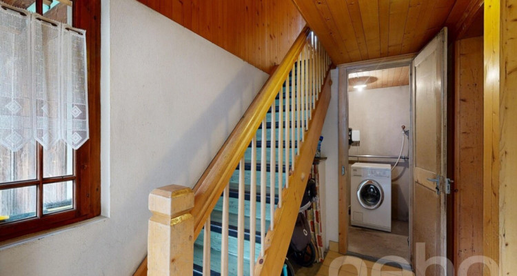 Exklusiv: Grosses Chalet für gemischte Nutzung am Dorfeingang image 3