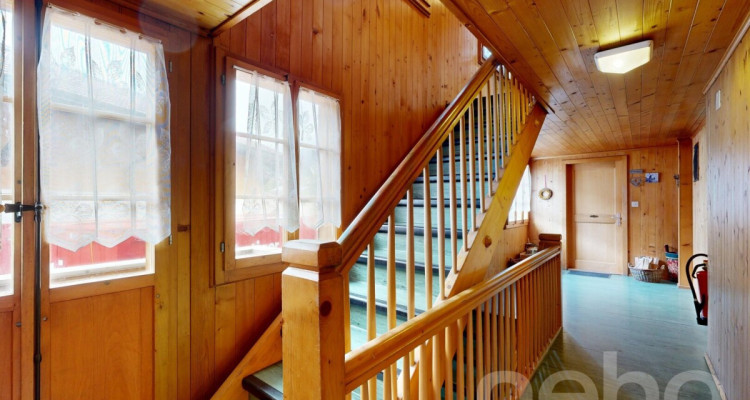 Exklusiv: Grosses Chalet für gemischte Nutzung am Dorfeingang image 4