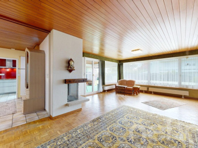 Grosszügiges 7½ Zimmer EFH mit Pool an bevorzugter Wohnlage image 8