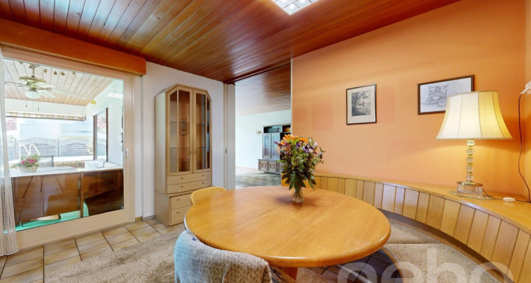 Grosszügiges 7½ Zimmer EFH mit Pool an bevorzugter Wohnlage image 5