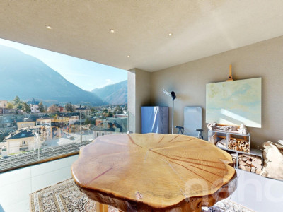 Splendide attique contemporain avec vaste loggia et vue panoramique image 1