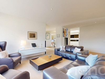 Splendide attique contemporain avec vaste loggia et vue panoramique image 2