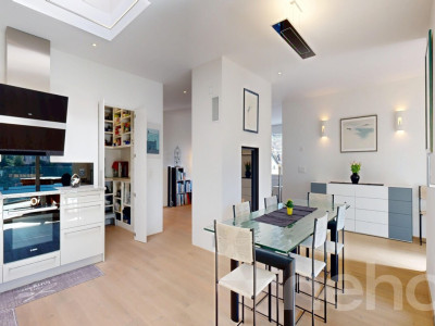 Splendide attique contemporain avec vaste loggia et vue panoramique image 3