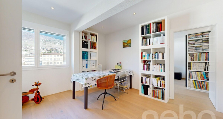 Splendide attique contemporain avec vaste loggia et vue panoramique image 12