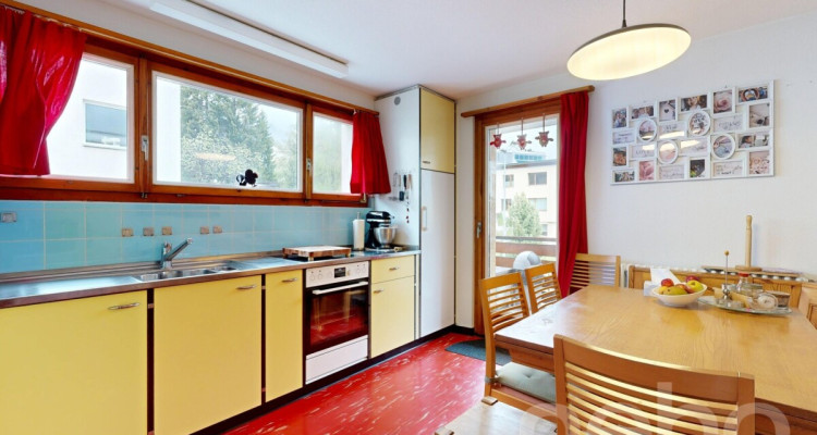 Charmante 4.5-Zimmerwohnung an ruhiger Lage in Davos Platz image 3