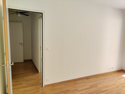 A saisir! Magnifique 6 pièces situé à Lancy/Genève 180m2 grand balcon + loggia  image 4