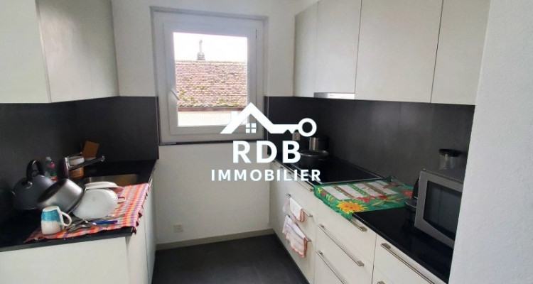 Appartement spacieux en duplex de 5 pièces à Payerne image 2