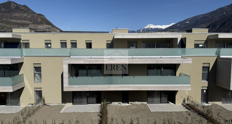 Spacieux attique 4,5 pièces avec terrasse panoramique de 68 m2 image 3