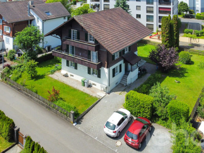 Bijou mit 3 Wohnungen und idyllischer Gartenanlage an bevorzugter Lage image 1