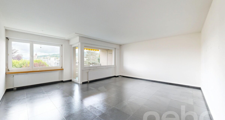 Helle 3.5 Zimmer-Wohnung mit Balkon und Garage in Schönenwerd image 1