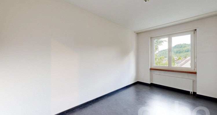 Helle 3.5 Zimmer-Wohnung mit Balkon und Garage in Schönenwerd image 12