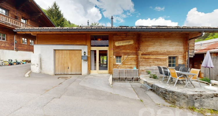 Exclusif: magnifique chalet avec 2 chambres dans un hameau image 1