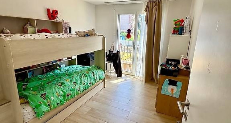 Appartement familial moderne de 3,5 pièces avec balcon à Lausanne image 4