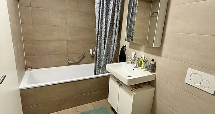 Appartement familial moderne de 3,5 pièces avec balcon à Lausanne image 5