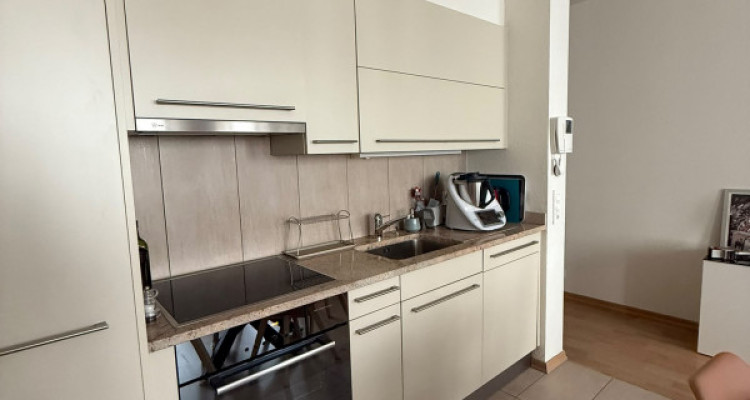 Magnifique Appartement 2,5 pièces rénové – hyper centre Lausanne image 4