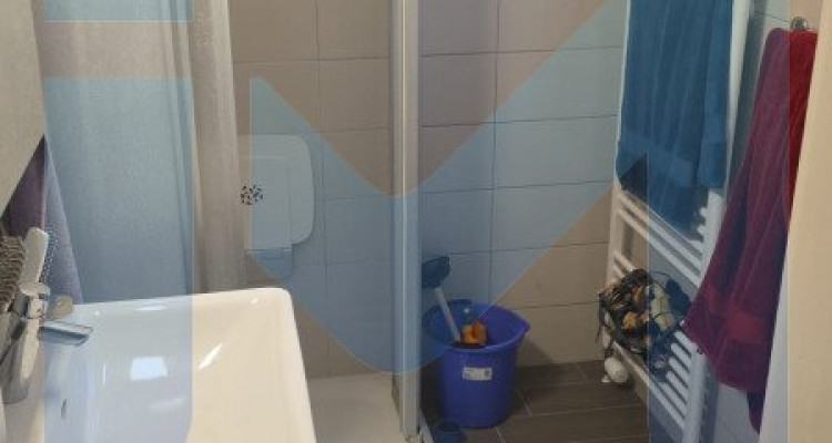 Appartement de 2,5 pièces au 1er étage situé à Orbe 1350 image 8