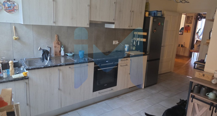 Appartement de 2,5 pièces au 1er étage situé à Orbe 1350 image 5