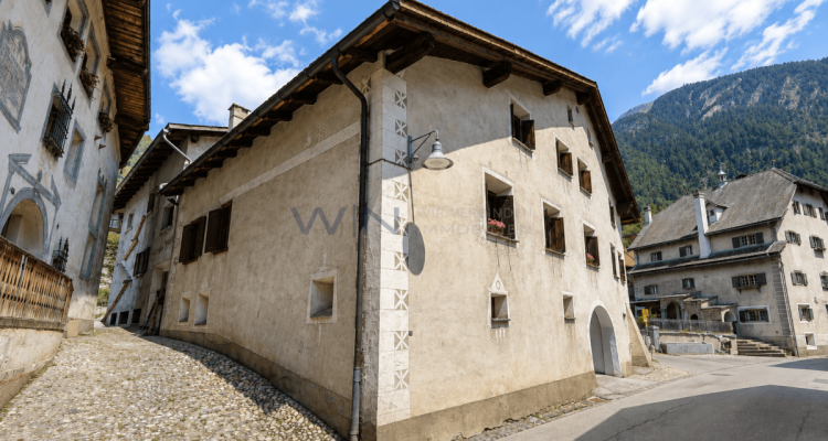 Engadiner-Mehrfamilienhaus in Filisur image 1