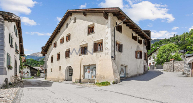 Engadiner-Mehrfamilienhaus in Filisur image 1