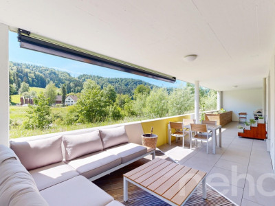 Moderne 4.5 Zimmer Wohnung mit Aussicht ins Grüne image 1