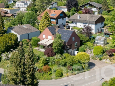 Gepflegtes 6-Zimmer-Einfamilienhaus mit Wintergarten und Solaranlage image 1