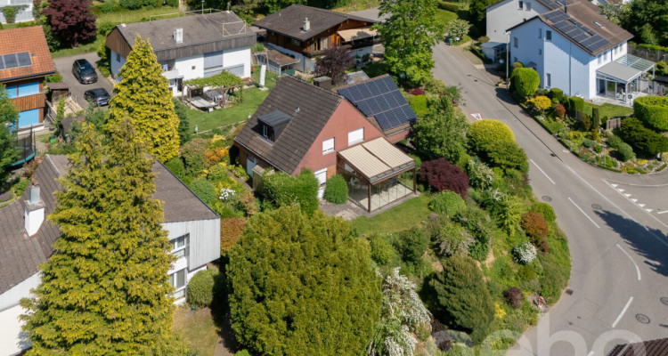 Gepflegtes 6-Zimmer-Einfamilienhaus mit Wintergarten und Solaranlage image 2