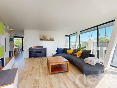 Exklusives Designhaus mit Galerie & beeindruckender Glasfront image 5