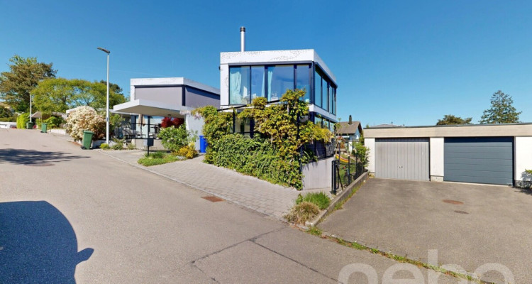 Exklusives Designhaus mit Galerie & beeindruckender Glasfront image 2