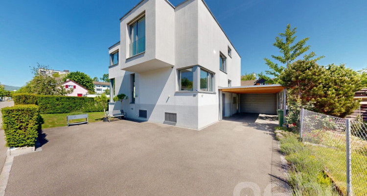 Modernes freistehendes Einfamilienhaus mit grossem Garten in Dietikon image 1