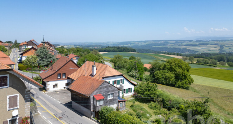 Maison de caractère avec 3 logements, jardin et vue ? fort potentiel image 4
