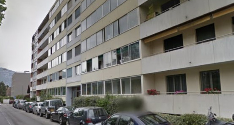 Magnifique appartement de 4 pièces situé à Chêne-Bourg.  image 1