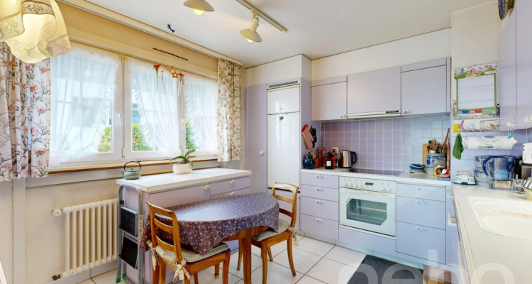 Grande villa lumineuse avec vue dégagée et parcelle de 1205 m² image 7